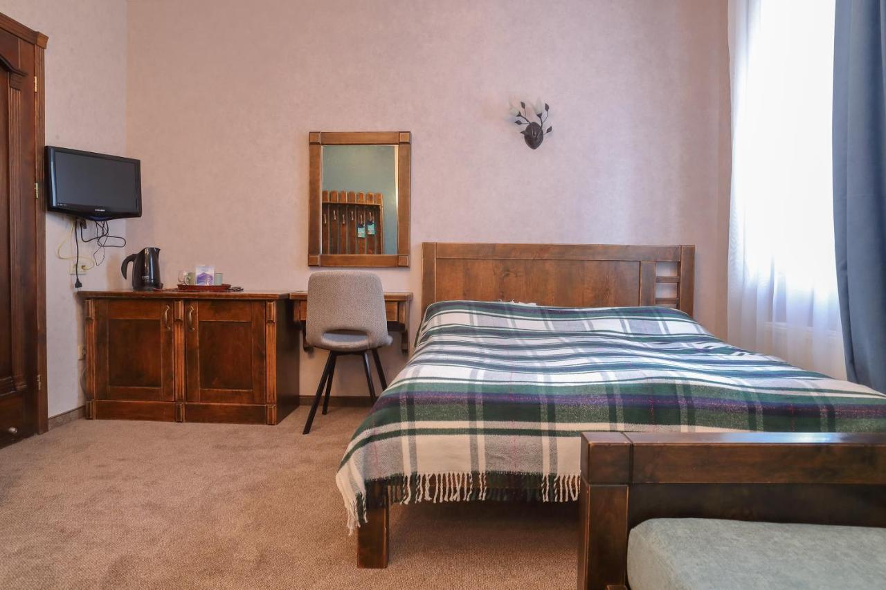 Iris Hotel Bukovel Esterno foto