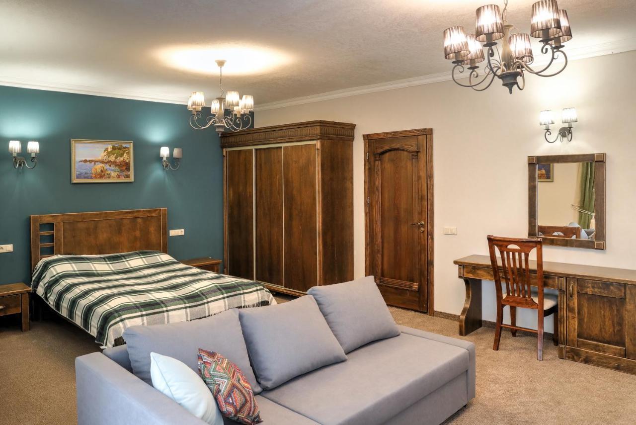 Iris Hotel Bukovel Esterno foto