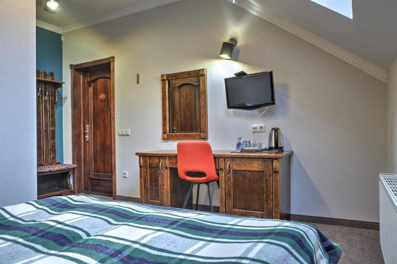 Iris Hotel Bukovel Esterno foto
