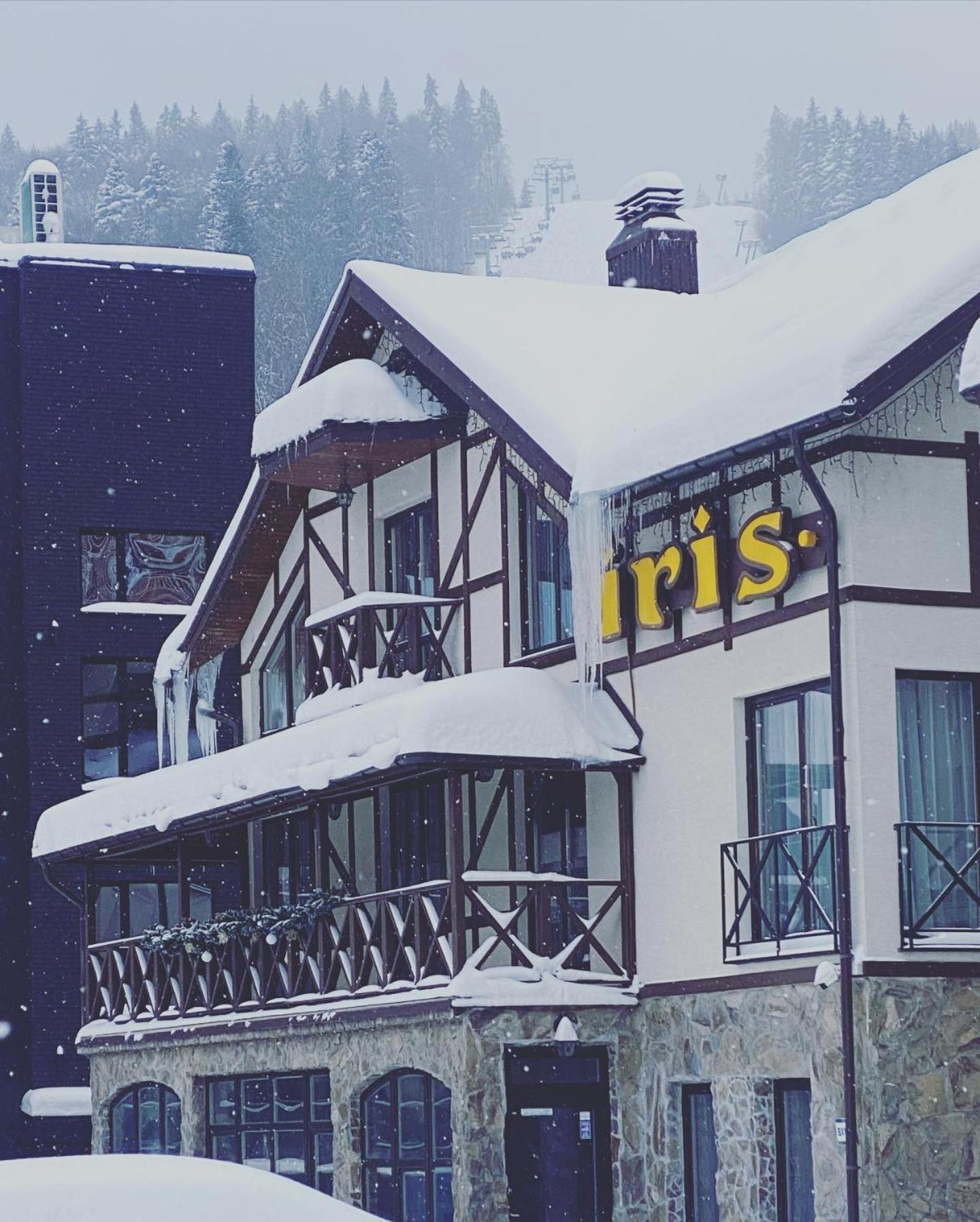 Iris Hotel Bukovel Esterno foto